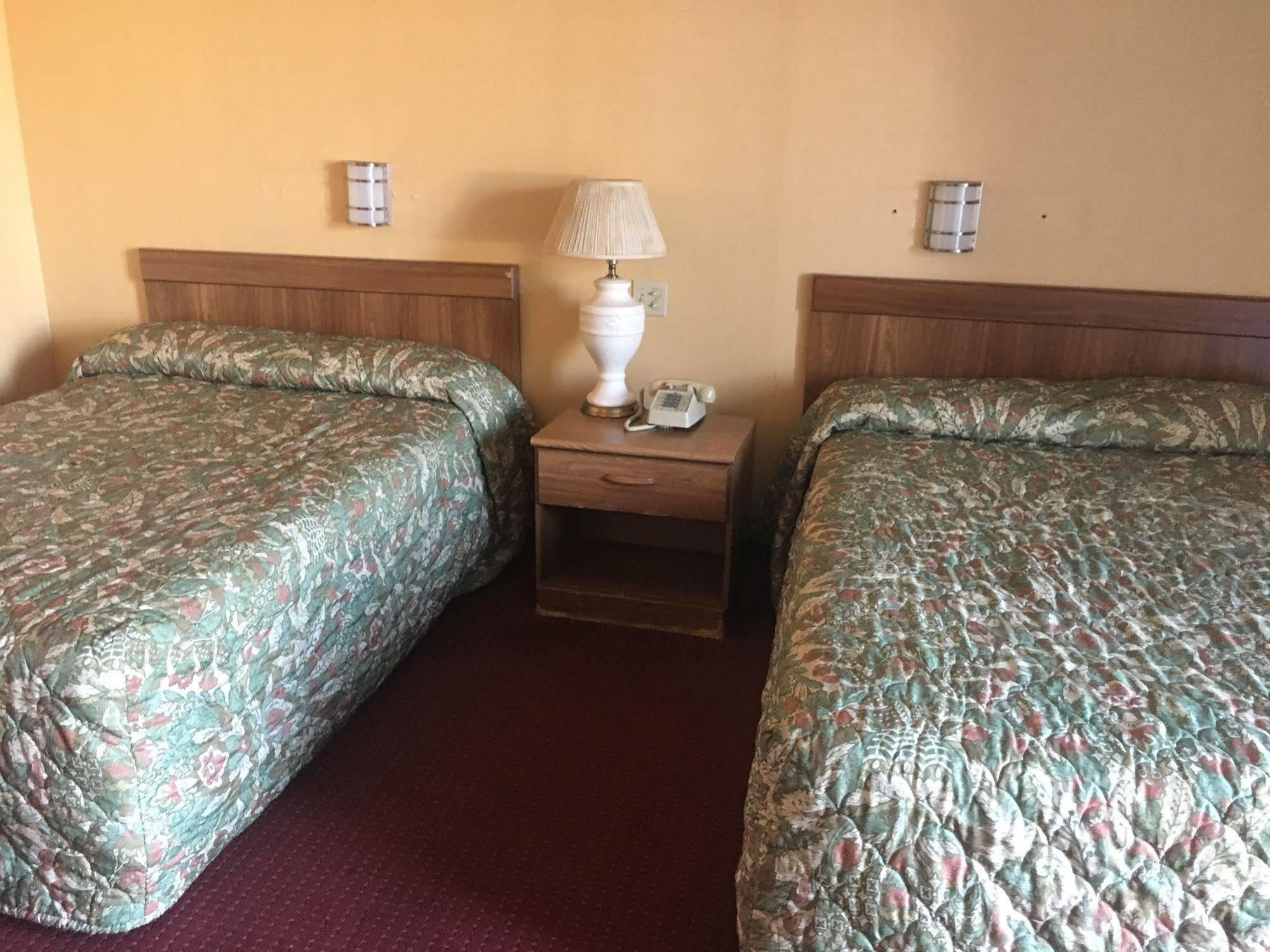 West Side Inn Kingsport Bagian luar foto