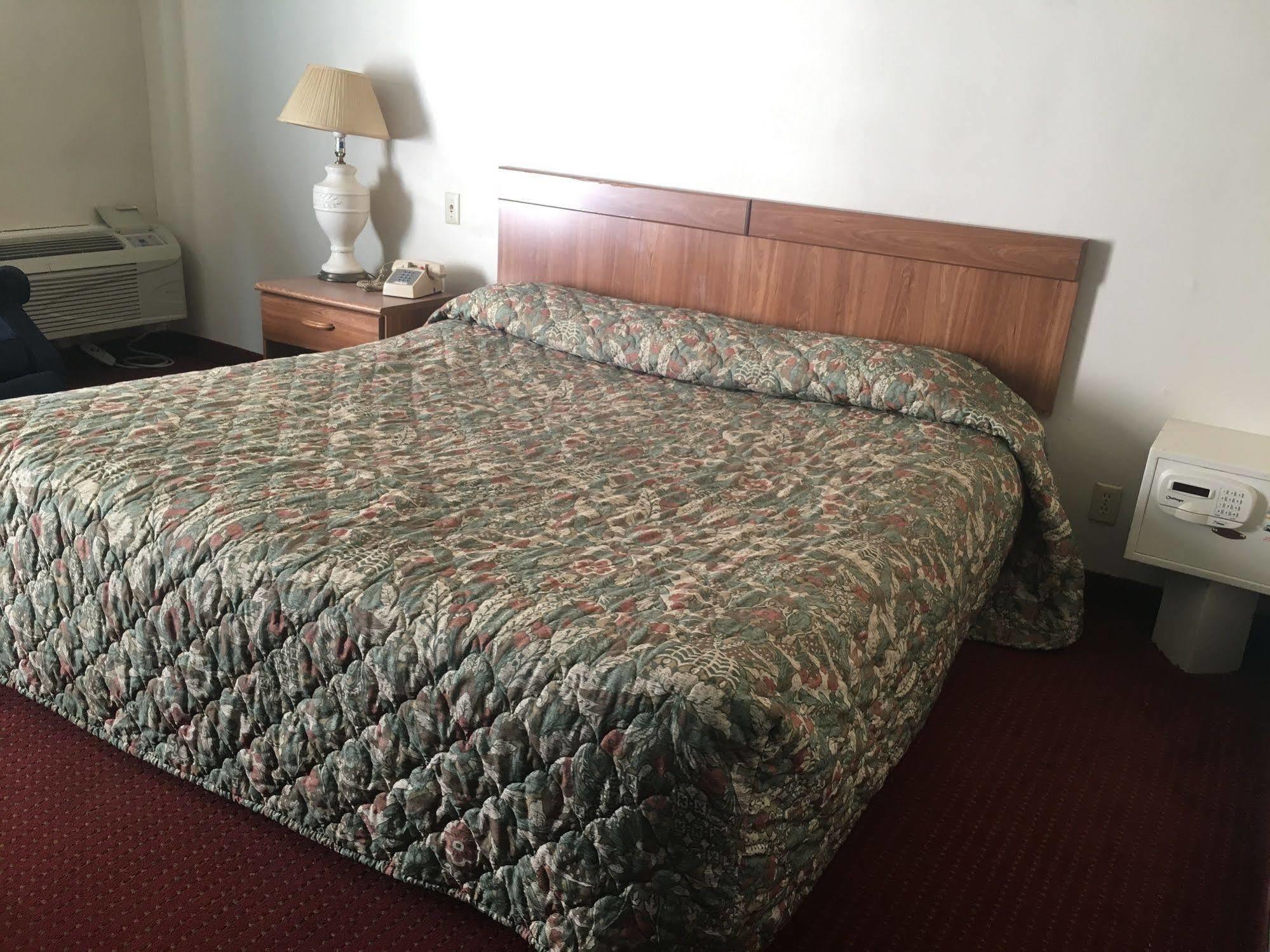 West Side Inn Kingsport Bagian luar foto