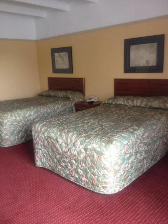 West Side Inn Kingsport Bagian luar foto